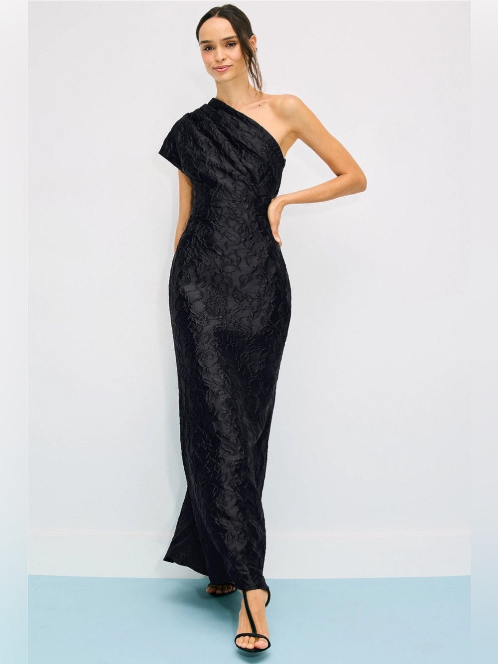 Badgley Mischka One-Shoulder Black Textured Gown
